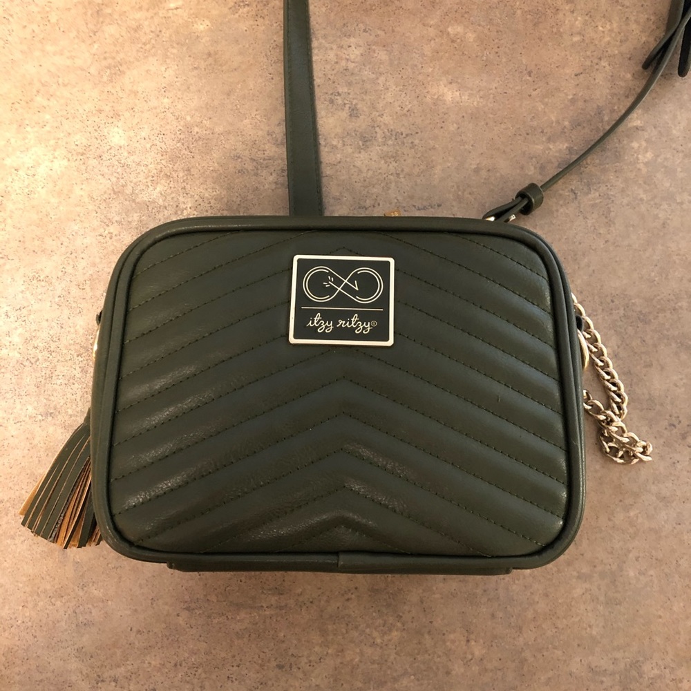 Itzy Ritzy Chelsea crossbody